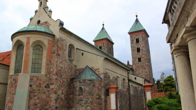 Czerwińsk nad Wisłą atrakcje, które zaskoczą każdego turystę Czerwińsk nad Wisłą atrakcje, które zaskoczą każdego turystę