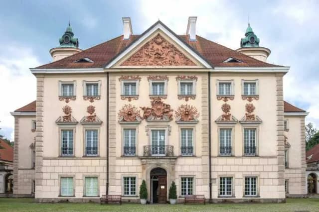 Pałac w Otwocku Wielkim godziny otwarcia - nie przegap ważnych szczegółów Pałac w Otwocku Wielkim godziny otwarcia - nie przegap ważnych szczegółów