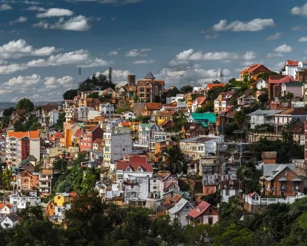 Ile kosztuje lot na Madagaskar? Sprawdź ceny i oszczędź na podróży Ile kosztuje lot na Madagaskar? Sprawdź ceny i oszczędź na podróży