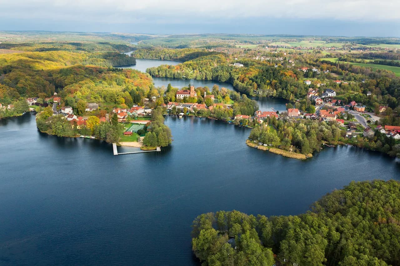 Najlepsze atrakcje w Łagowie, które musisz zobaczyć podczas wizyty Najlepsze atrakcje w Łagowie, które musisz zobaczyć podczas wizyty
