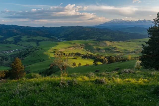 Najlepsze atrakcje w Pieninach, które musisz zobaczyć i przeżyć Najlepsze atrakcje w Pieninach, które musisz zobaczyć i przeżyć