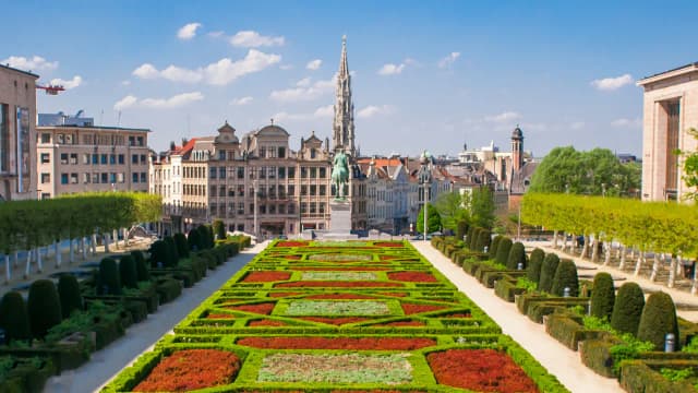 Ile trwa lot z Brukseli do Warszawy? Sprawdź czas podróży! Ile trwa lot z Brukseli do Warszawy? Sprawdź czas podróży!