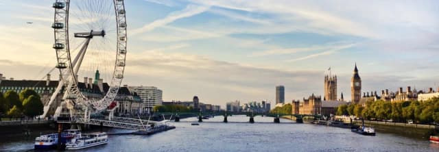 Ile kosztuje lot prywatnym samolotem? Poznaj ukryte wydatki i ceny Ile kosztuje lot prywatnym samolotem? Poznaj ukryte wydatki i ceny