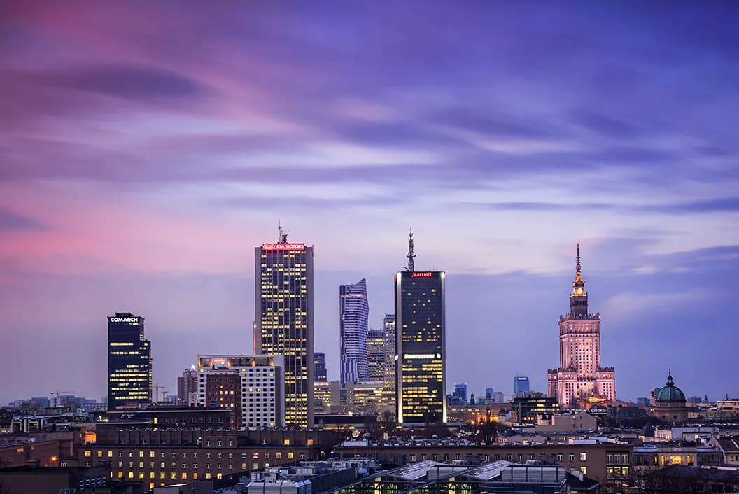 Hotel Marriott Warszawa - Ile pięter ma ten imponujący budynek? Hotel Marriott Warszawa - Ile pięter ma ten imponujący budynek?