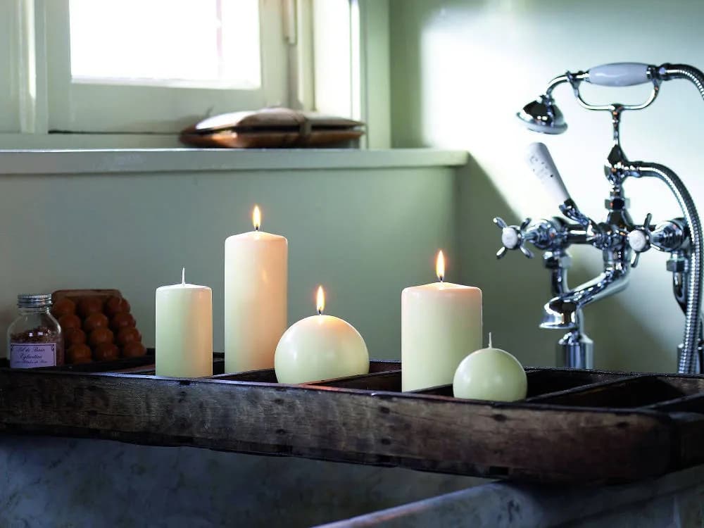 Świece do spa: jak wybrać najlepsze aromaty do relaksu i odprężenia Świece do spa: jak wybrać najlepsze aromaty do relaksu i odprężenia